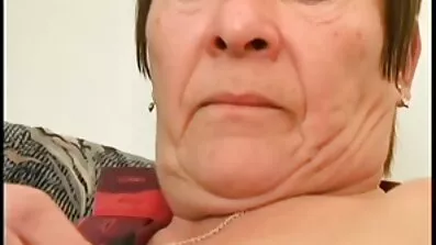 Хлопець запропонував підставити щоку хтивої відео порно безкоштовно подружці