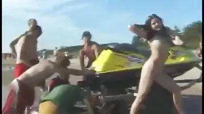 Гаряча шлюшка відчуває твердий порно дивитися онлайн безкоштовно член в попці
