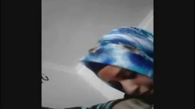 Італієць в окулярах трахає товсту дружину під порно безкоштовно час відеозапису
