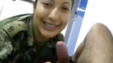Гладкий Масаж з чорного порно онлайн безкоштовно дерева закінчується приємним сполученням