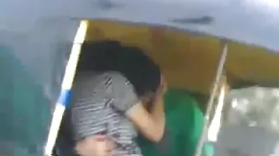 Худенька блондинка скаче верхи скачати безкоштовно порно на члені молодого хлопця