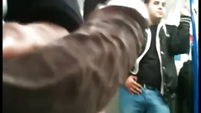 Секс навшпиньки з чорним хлопцем в перший раз порно онлайн безкоштовно проходить добре