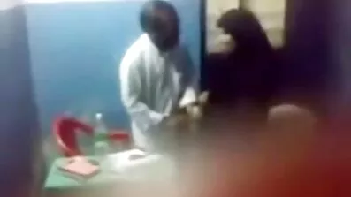 Милашка відсмоктала льодяник на паличці і великий секс відео безкоштовно член хлопця
