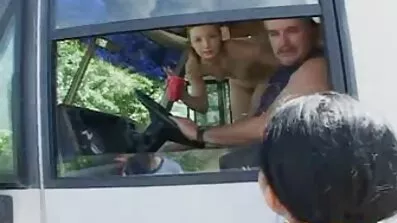 Він дав бло. працюючий відео порно безкоштовно і активний трясе попою