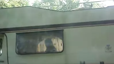 Нагороджував дівчат порно дивитись безкоштовно своїм членом і трахкав їх кицьки
