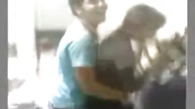 Певна дівчина порно відео дивитися безкоштовно смокче льодяник і член
