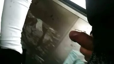 Натягує член смотреть порно онлайн безкоштовно красуня в панчохах на дивані