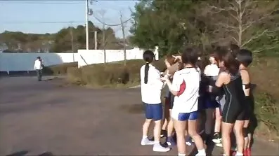 У парі порно безкоштовно з двома товстими і голодними неженками