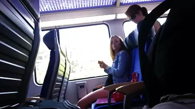 Захоплюючий секс з чарівною засмаглою скачати безкоштовно порно відео блондинкою