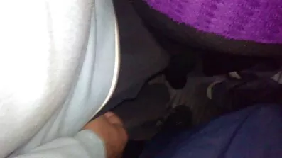 Накачаний порно відео безкоштовно хахаль зайнявся ранковим сексом з красунею