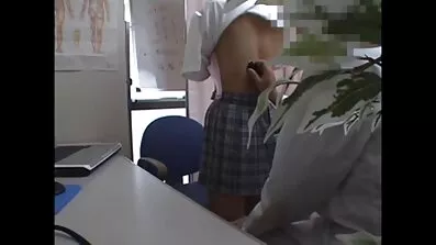 Трахаю її стоячи, блядь, гребаную жінку в секс відео онлайн безкоштовно панчохах